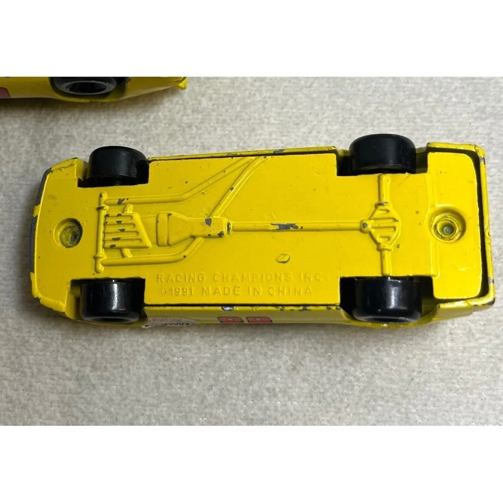 Racing Champions‎ 1991 Country Time Bobby Hamilton #68 Yellow Diecast Cars Lot